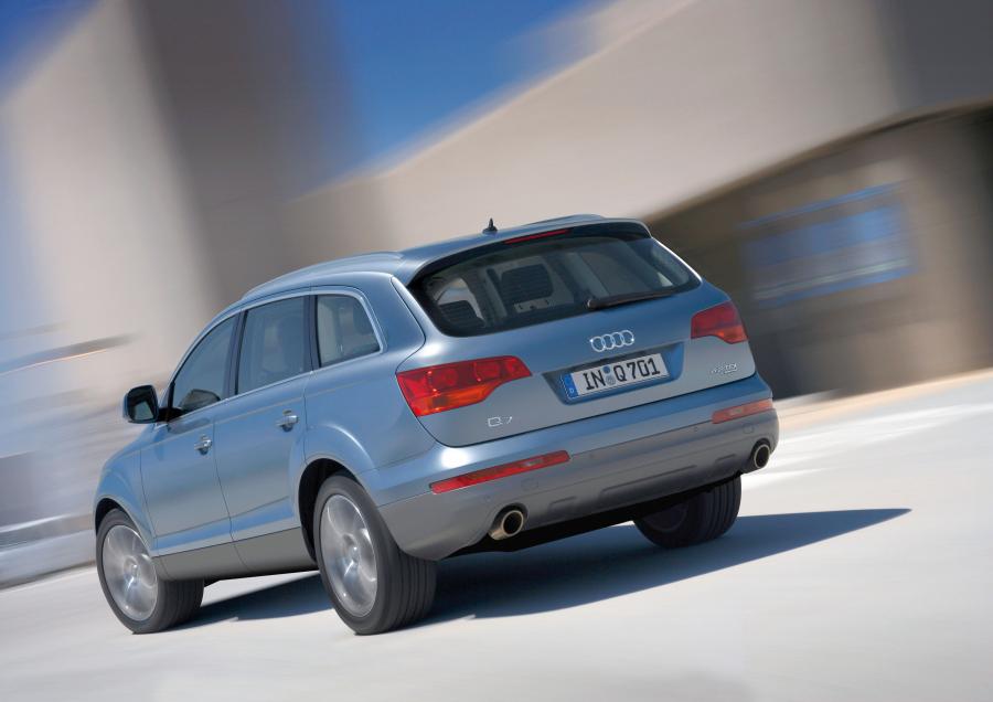  Audi Q7 4.2 TDI Quattro (4L) 2007 года  (фото 6 из 21)
